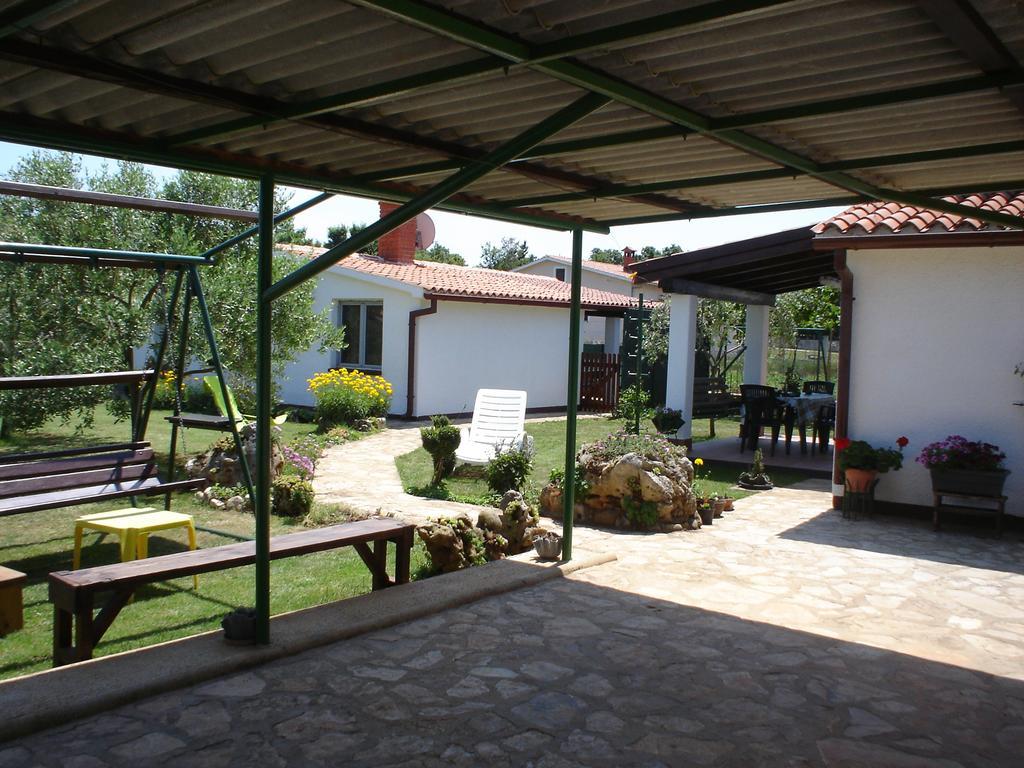 Nella Apartments Šišan 객실 사진